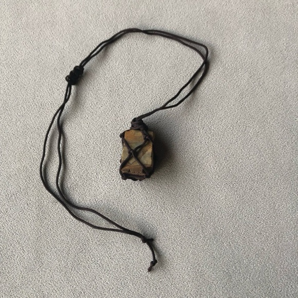 Tiger Eye Pendant ~ Adjustable Rope Necklace ~ Brand New